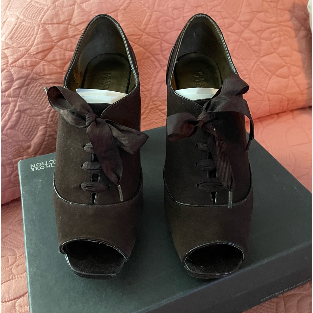 Dark brown open toe heel